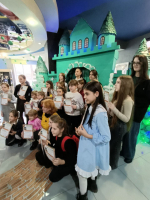 Победители конкурса детского рисунка получили подарки